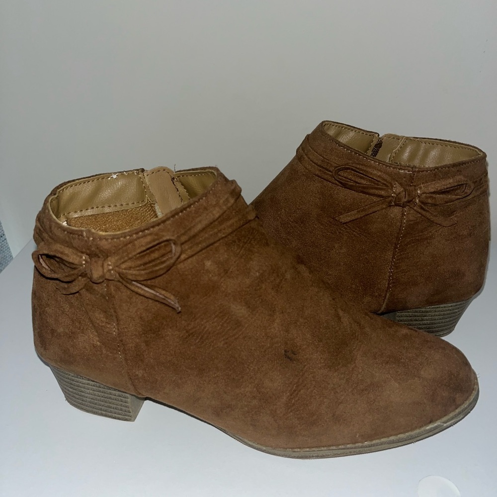 Brown boots